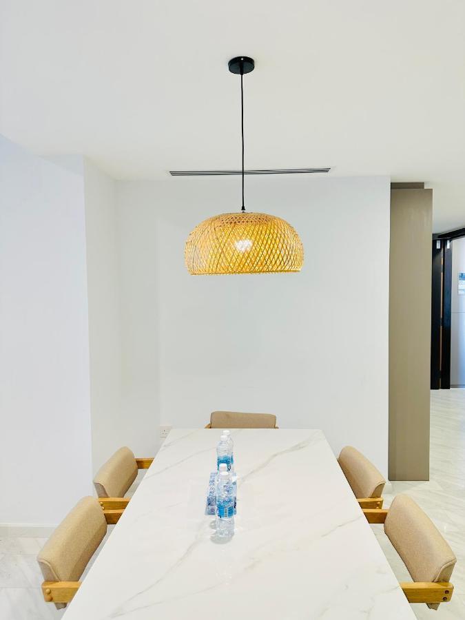 Eaton Service Apartment At Klcc Kuala Lumpur Exterior photo