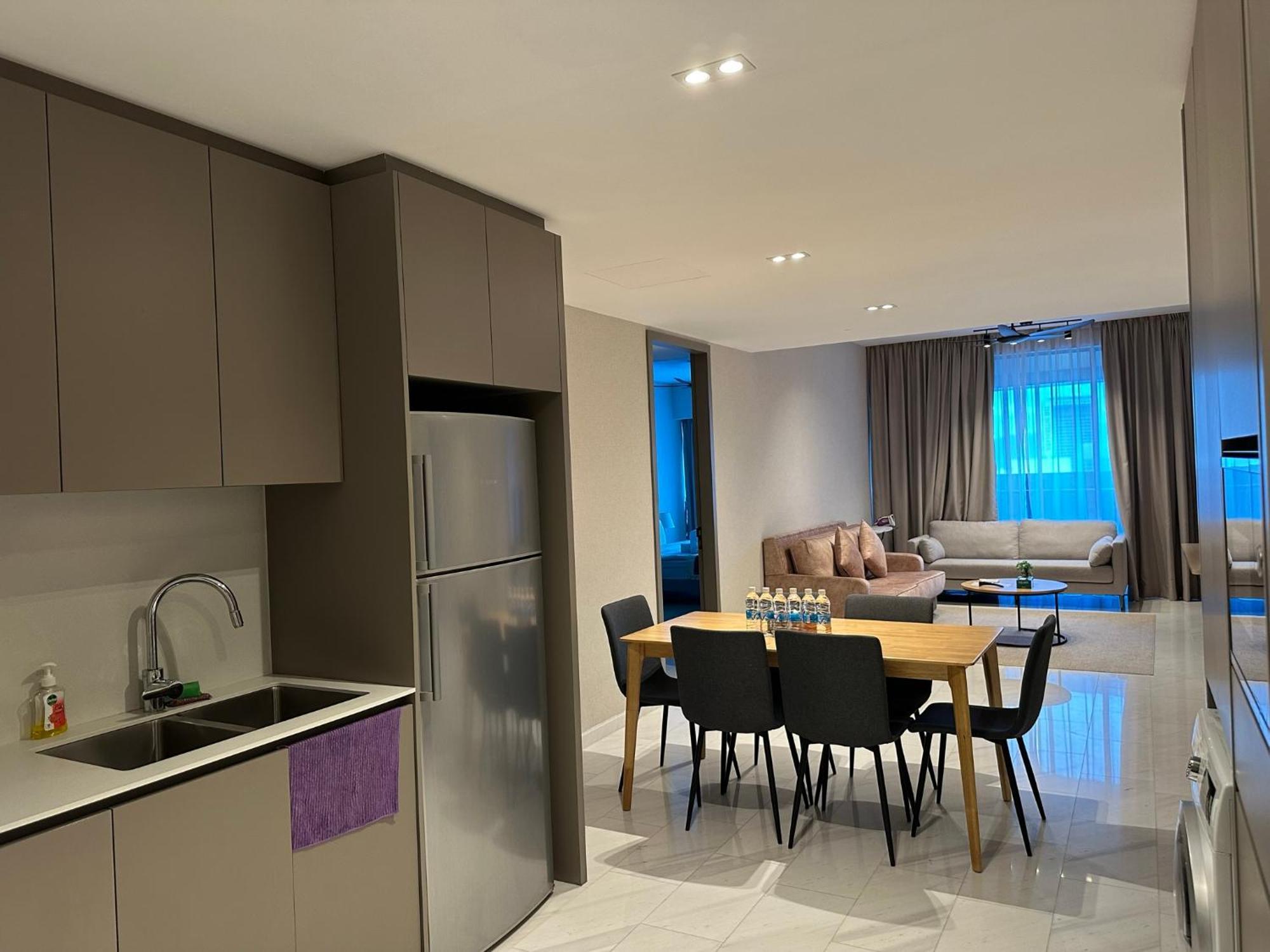 Eaton Service Apartment At Klcc Kuala Lumpur Exterior photo