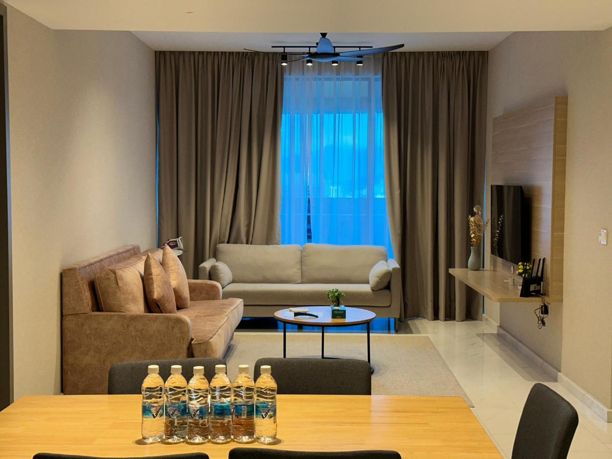 Eaton Service Apartment At Klcc Kuala Lumpur Exterior photo